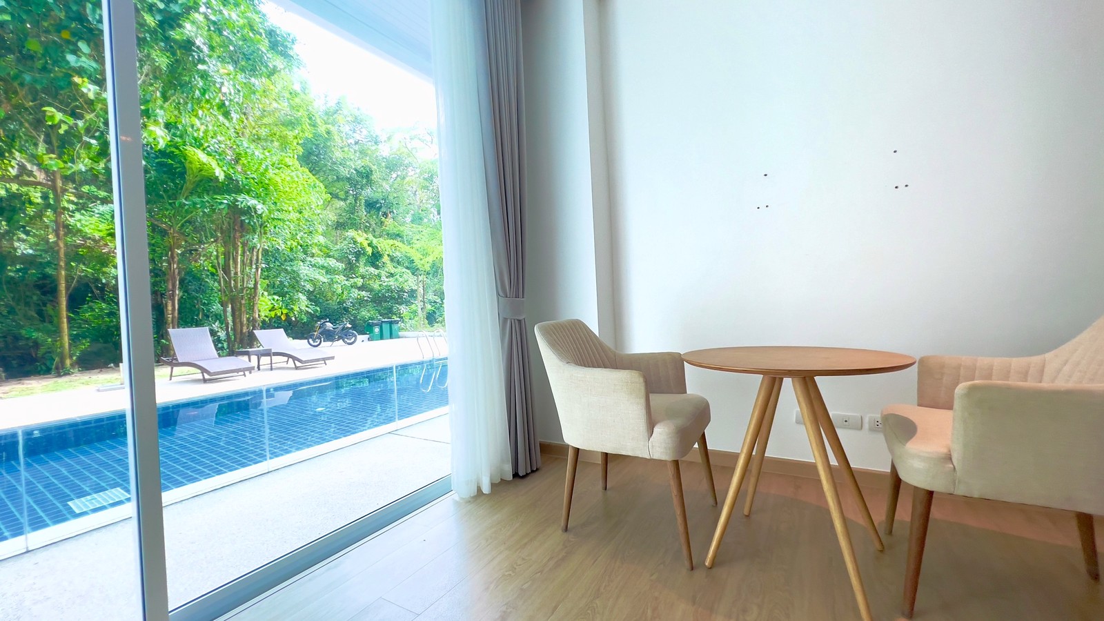 Deluxe 2 Bedroom